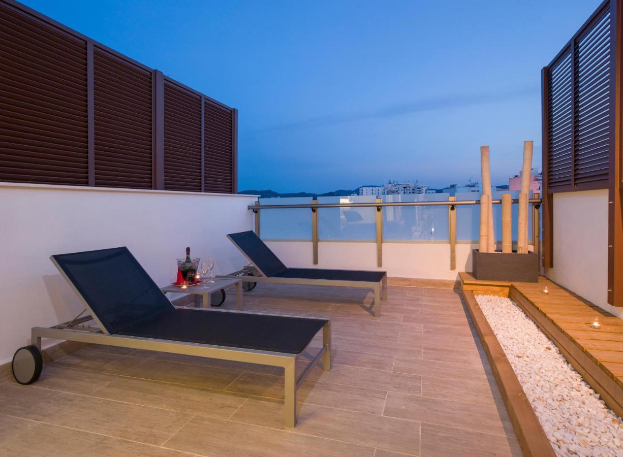 Hostal Mari Sant Antoni de Portmany Extérieur photo