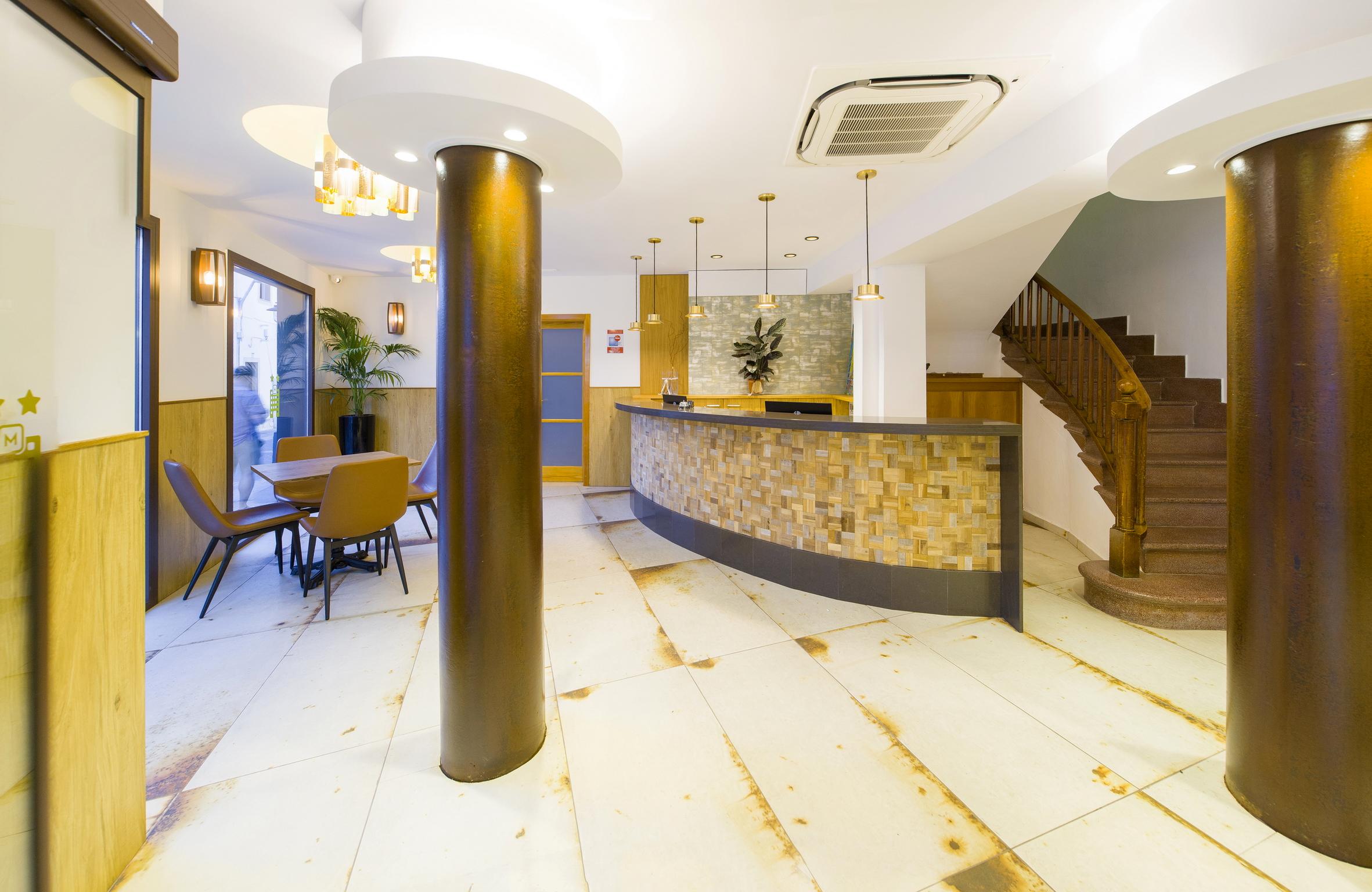 Hostal Mari Sant Antoni de Portmany Extérieur photo