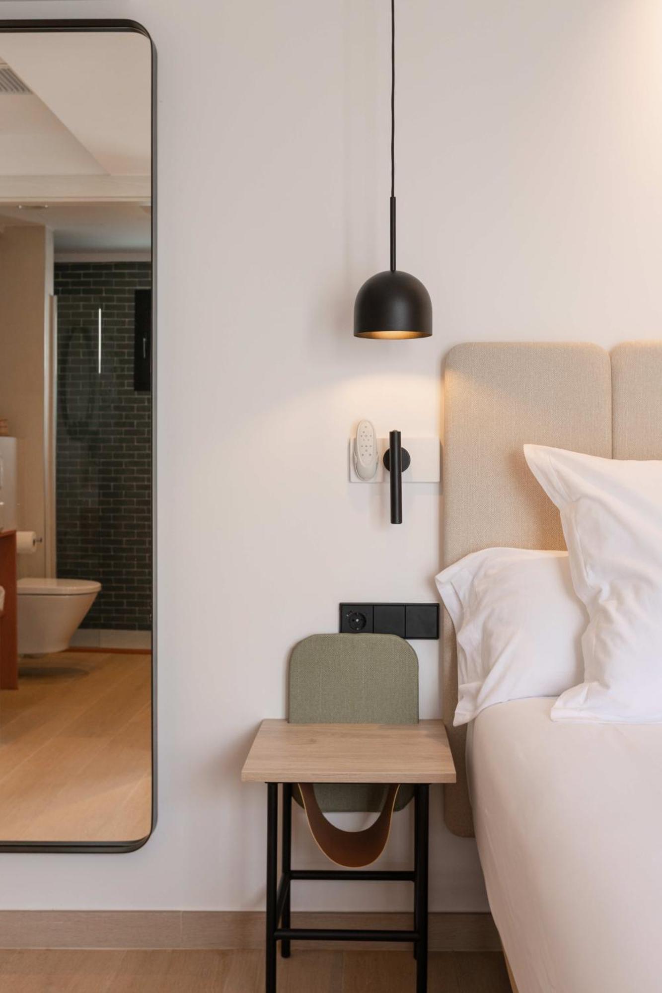 Hostal Mari Sant Antoni de Portmany Extérieur photo